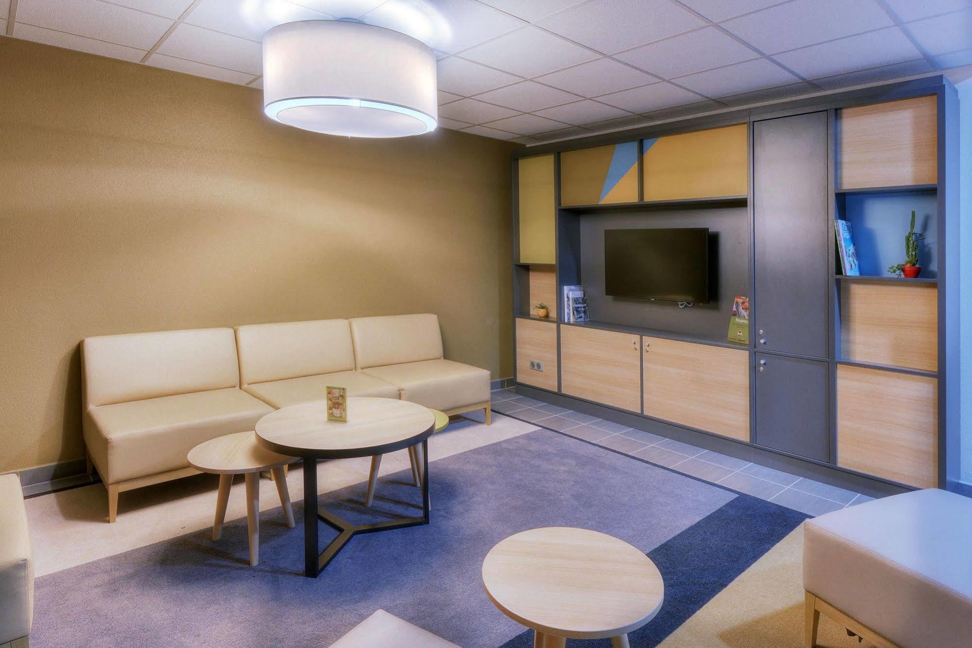B&B Hotel Marseille Les Ports Екстер'єр фото