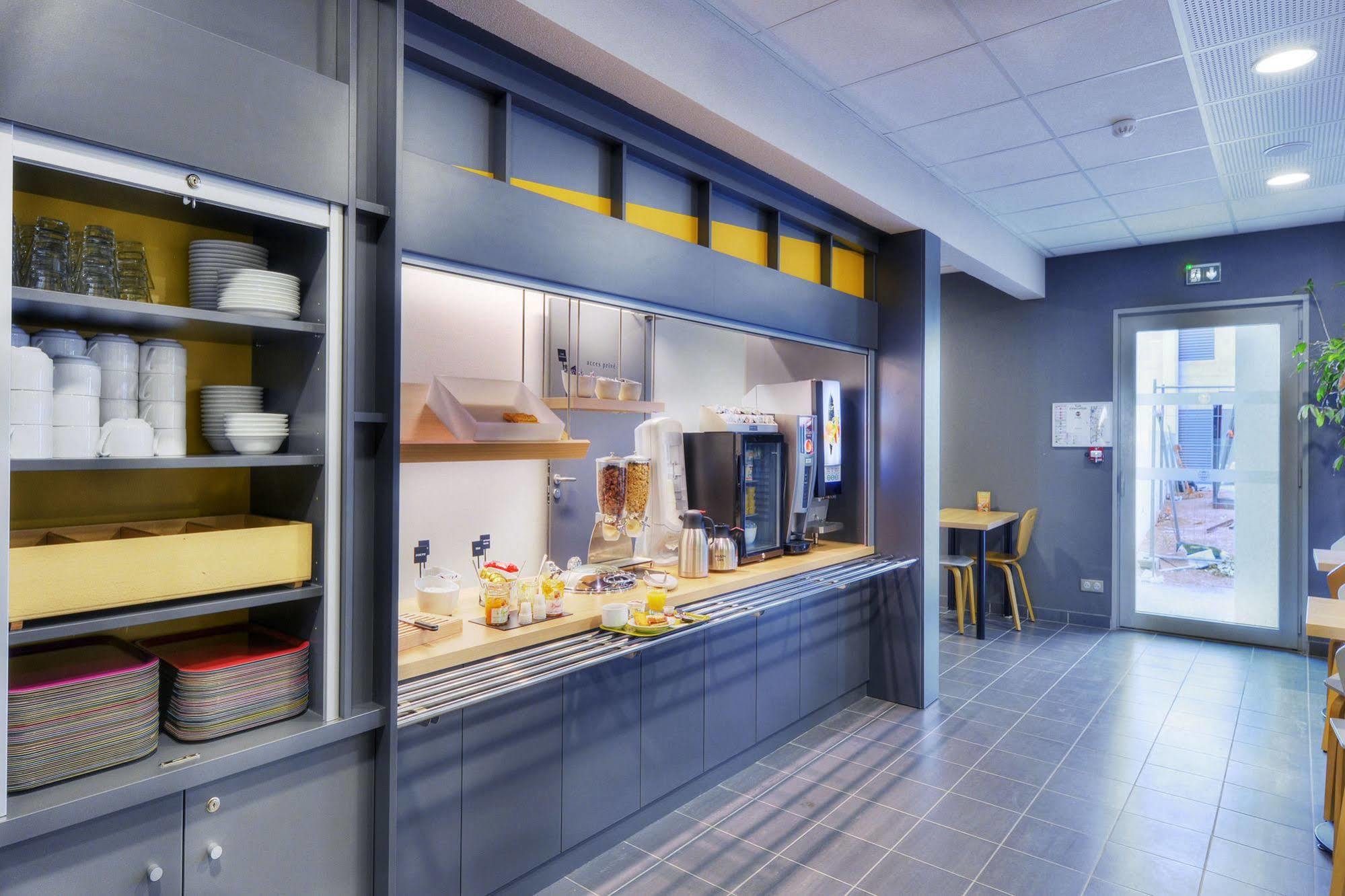 B&B Hotel Marseille Les Ports Екстер'єр фото