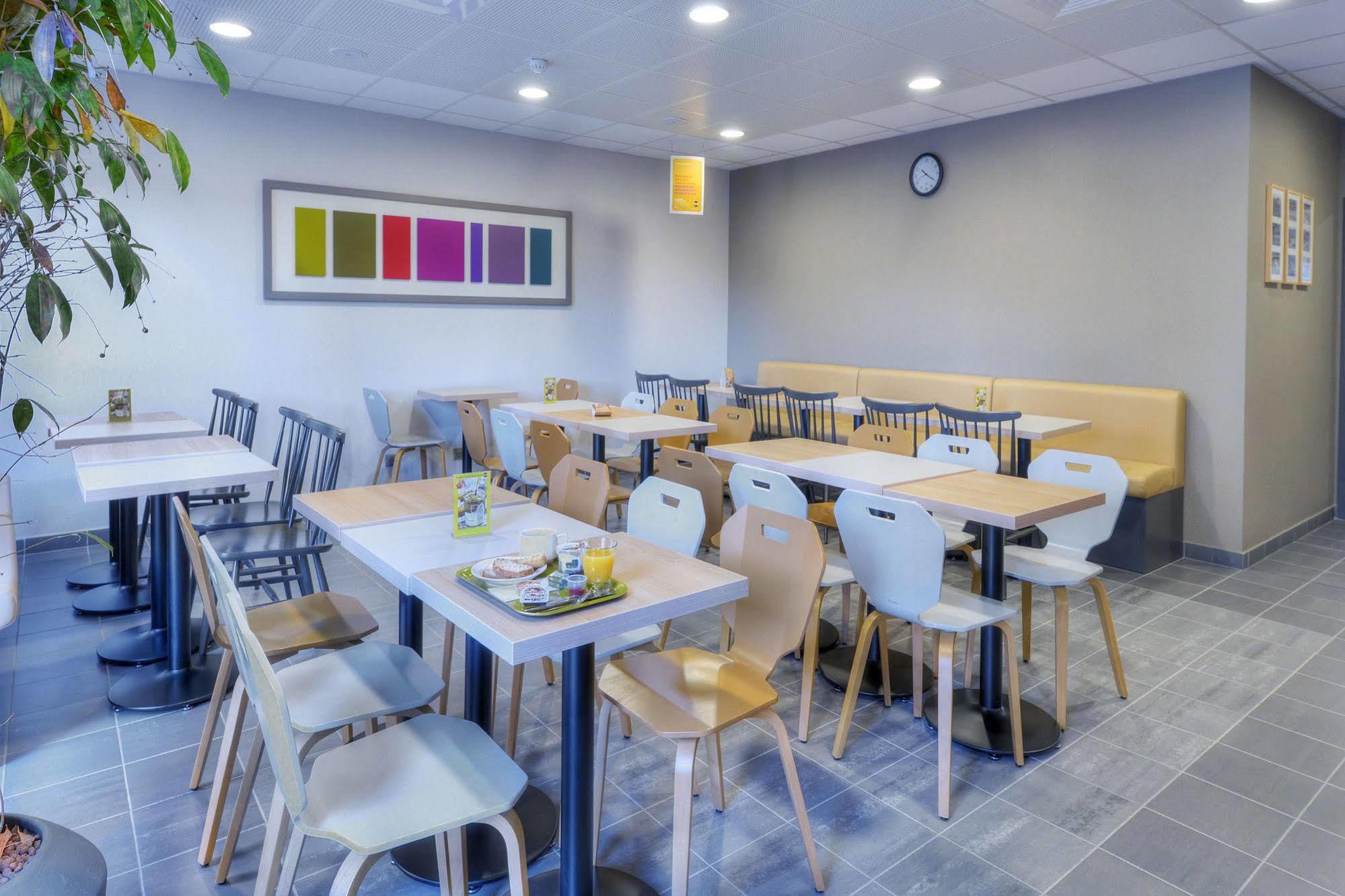 B&B Hotel Marseille Les Ports Екстер'єр фото